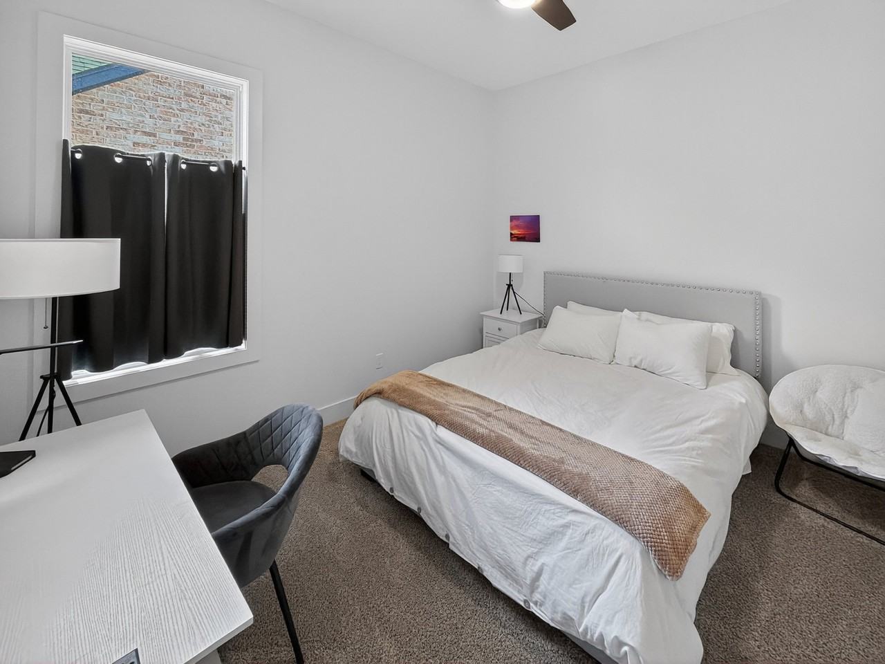 16001 Aparados Way - Photo 4 of 20