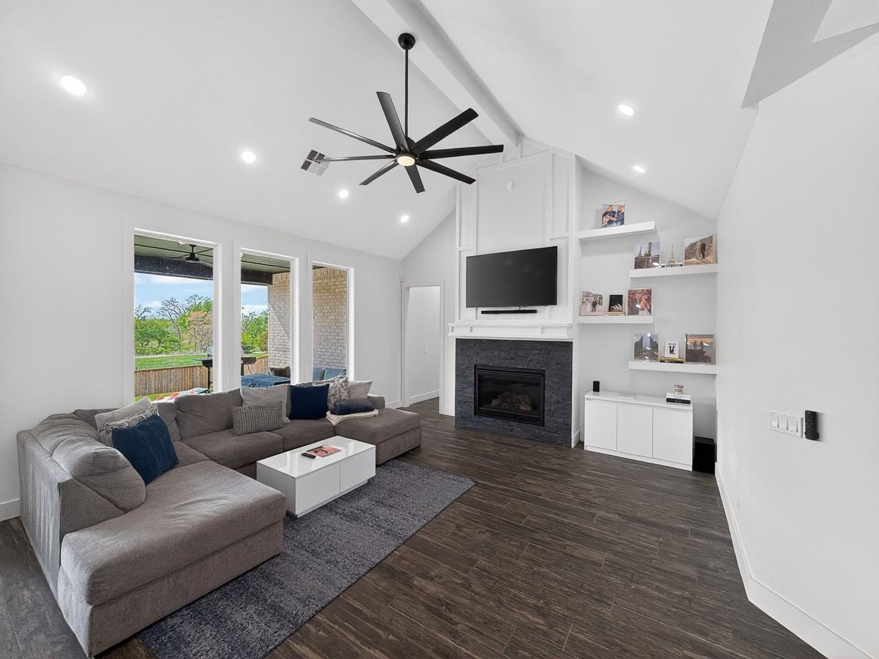 16001 Aparados Way - Photo 6 of 20