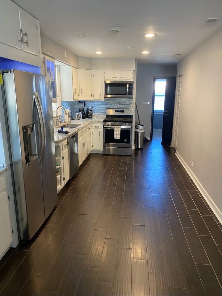6137 N Richmond St #1 - Photo 2 of 4
