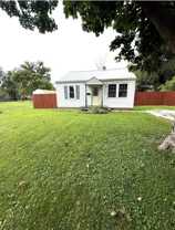 1612 W Hunt St - Photo 1 of 1