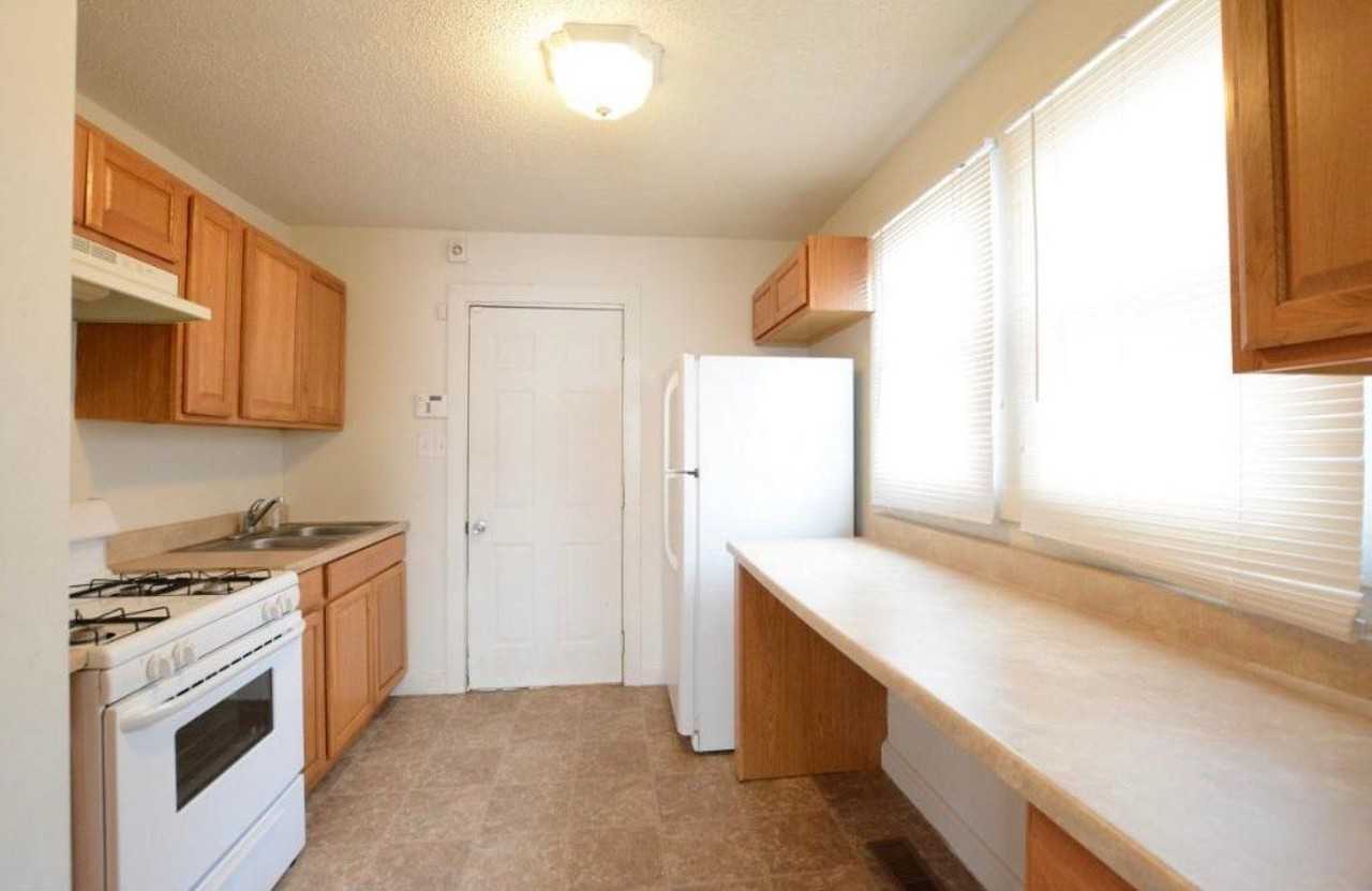 1612 W Hunt St - Photo 7 of 15