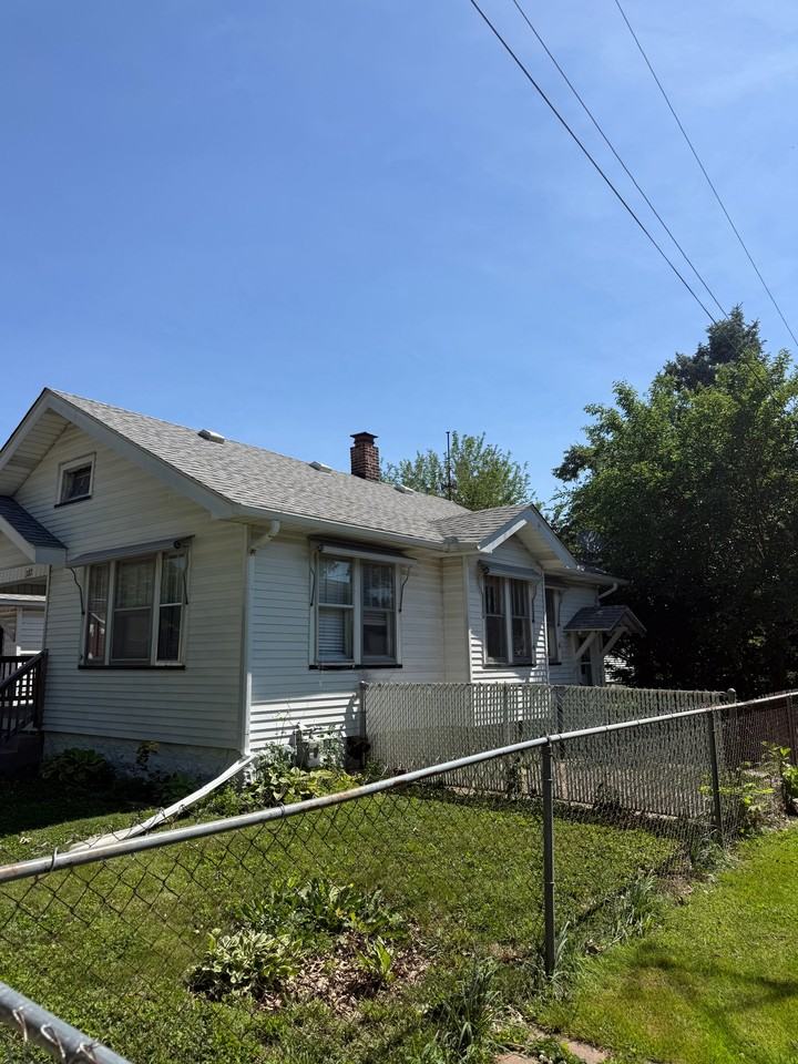 722 S 16th St - Photo 5 of 20