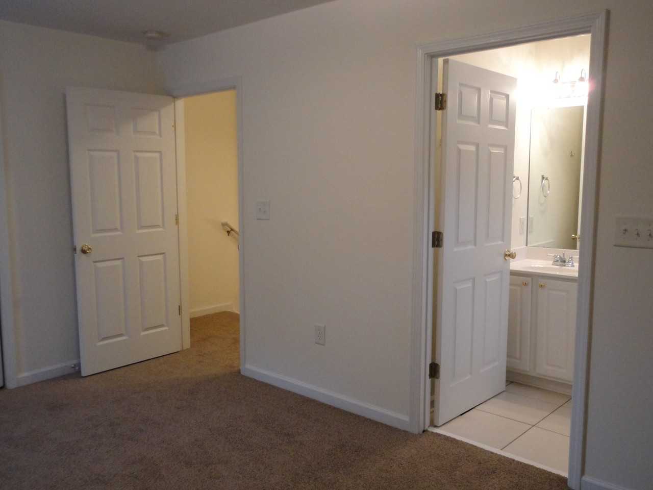 621A 5th Ave S - Photo 4 of 6