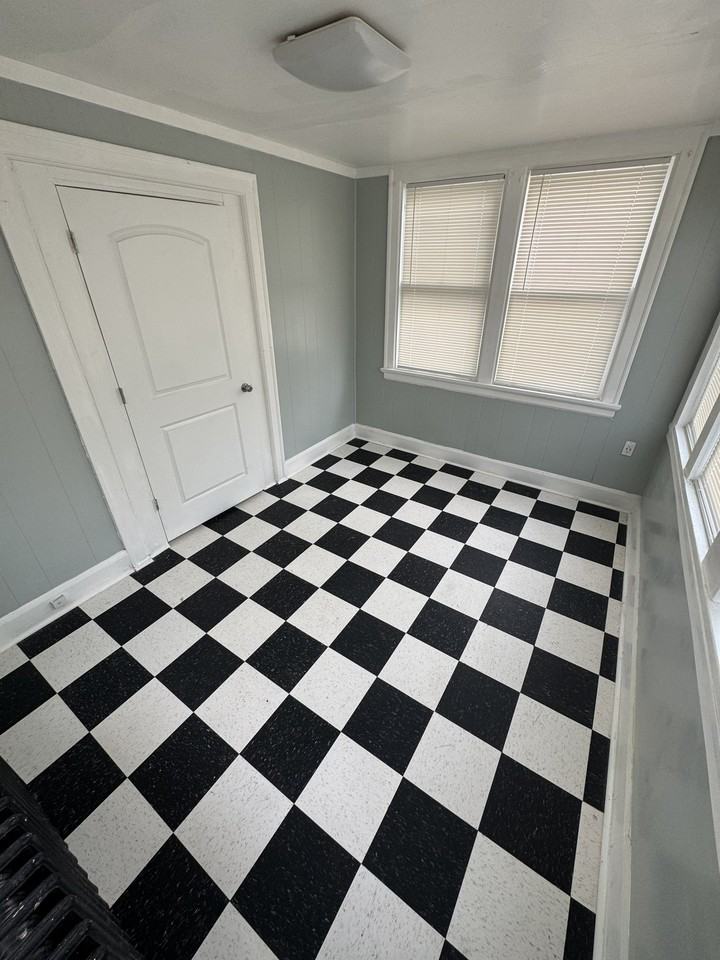 428 W Bancroft St #4 - Photo 7 of 10