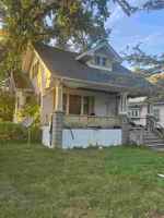 featured image of 1007 N Oakley St