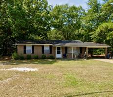 featured image of 5764 Luna Dr