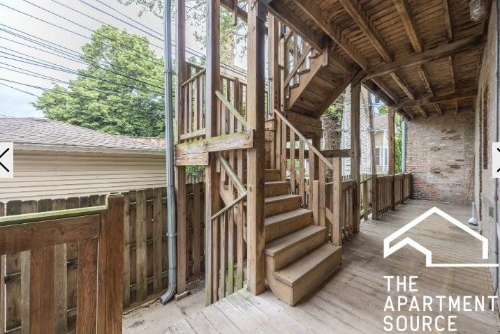 1760 W Montrose Ave #3 - Photo 2 of 15