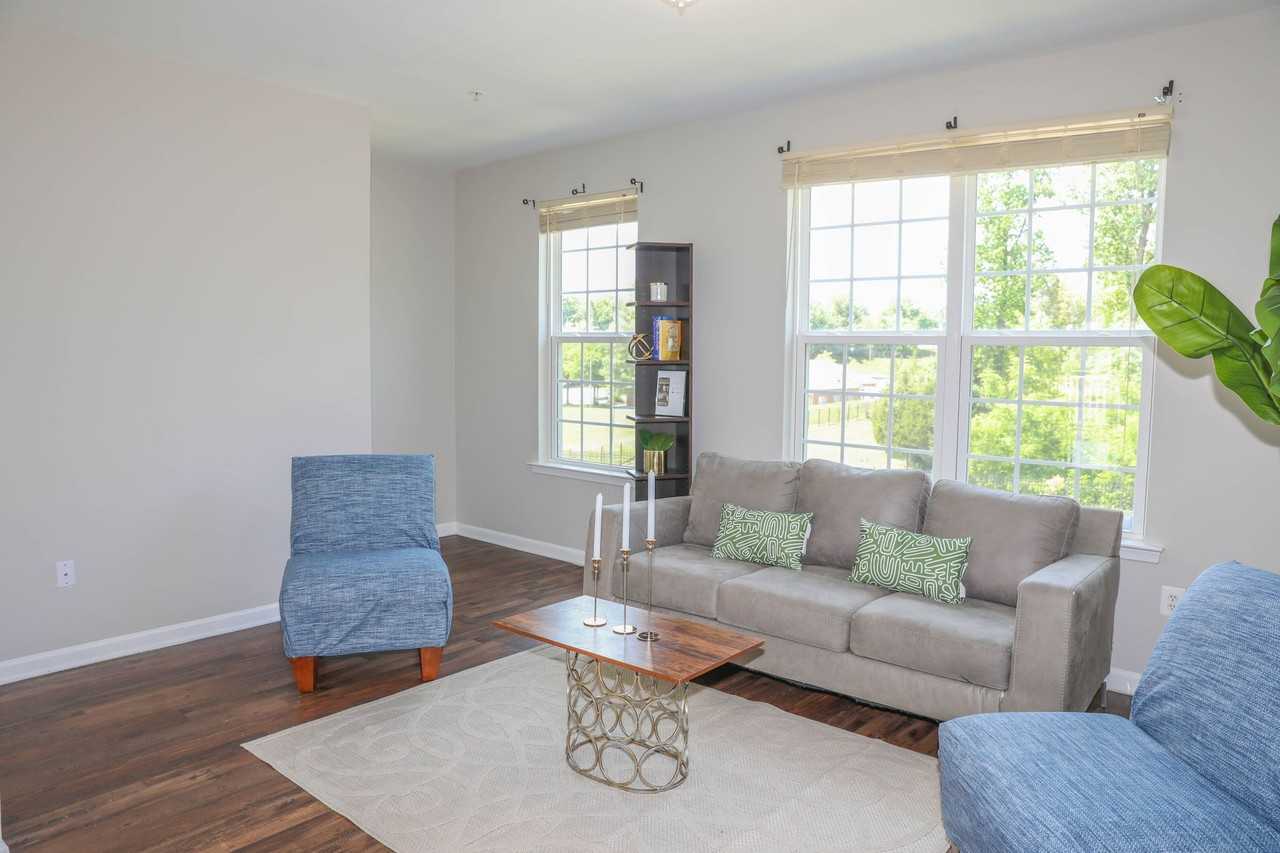 6129 Hanlon St - Photo 6 of 13