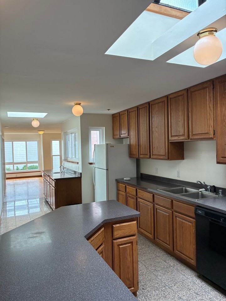 3041 Buchanan St #3041 - Photo 7 of 24