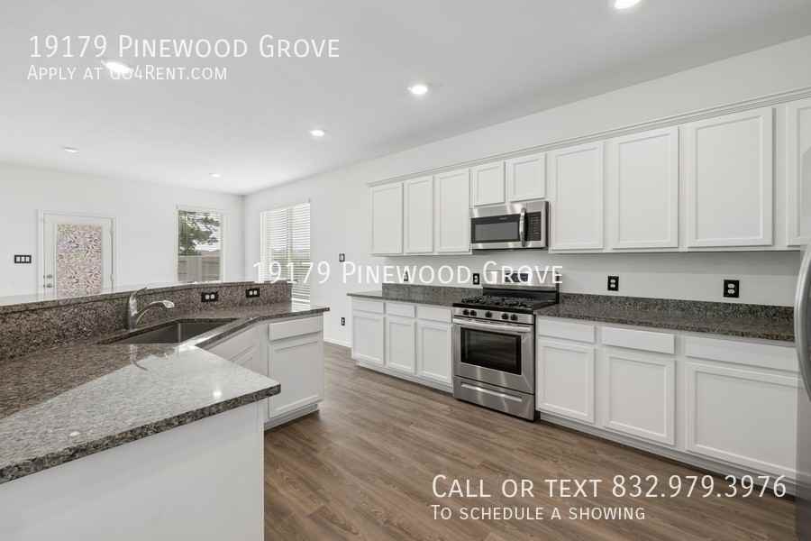 19179 Pinewood Grove Trl - Photo 7 of 27