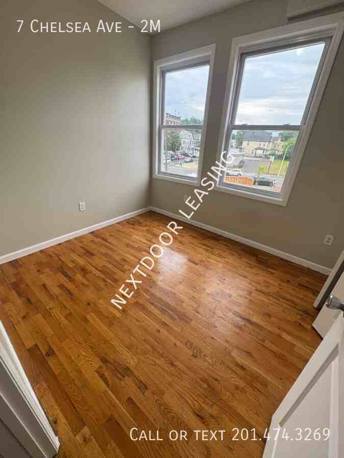 7 Chelsea Ave #2M - Photo 6 of 8