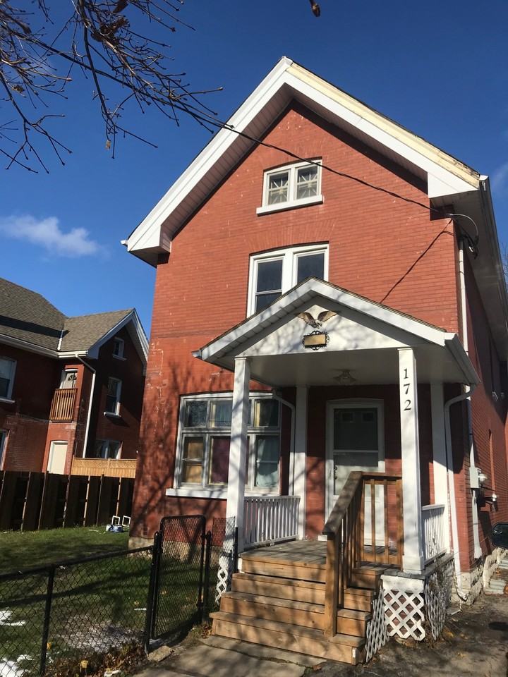 172 Nelson St #2 - Photo 2 of 15