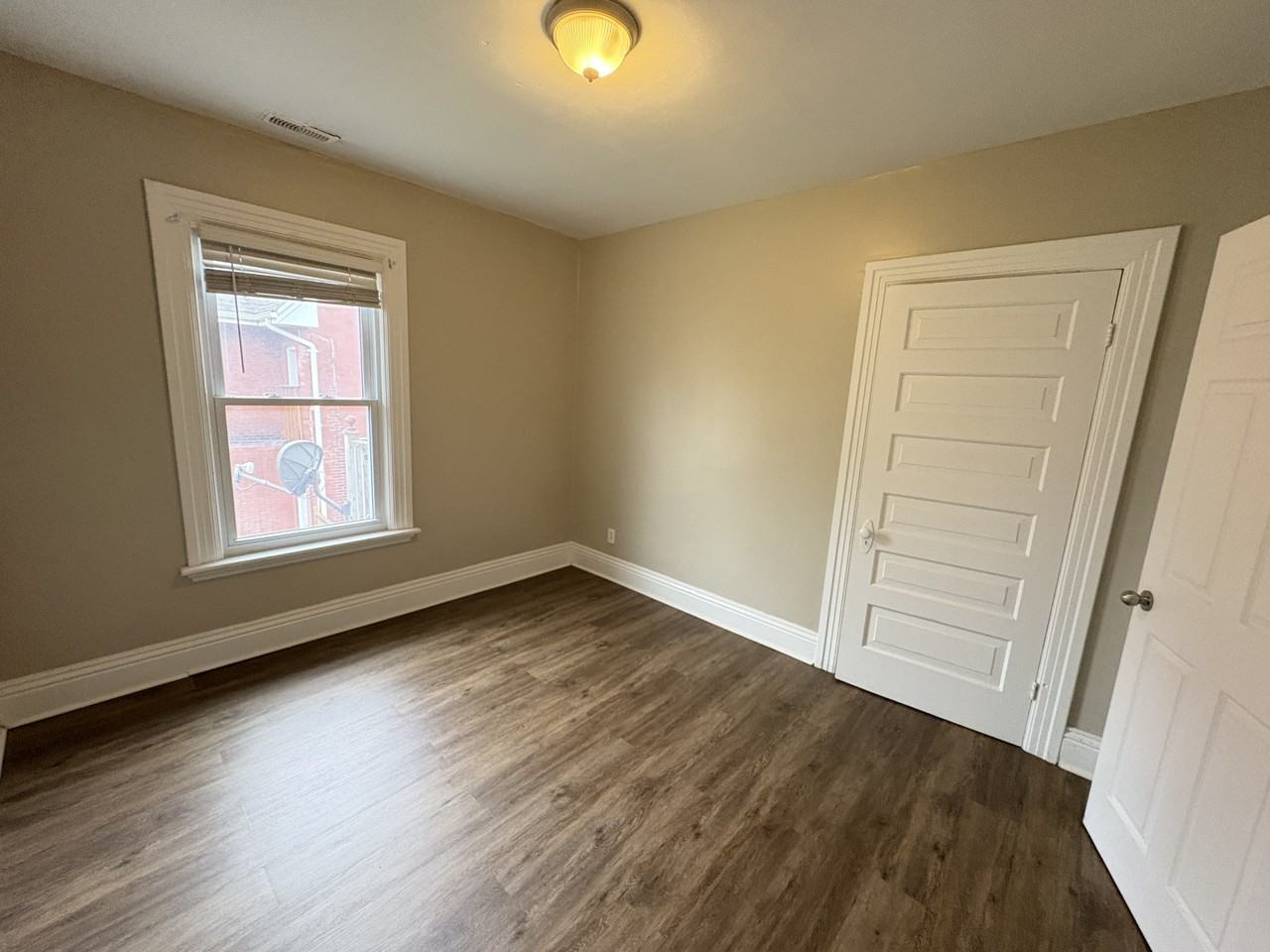 172 Nelson St #2 - Photo 4 of 15