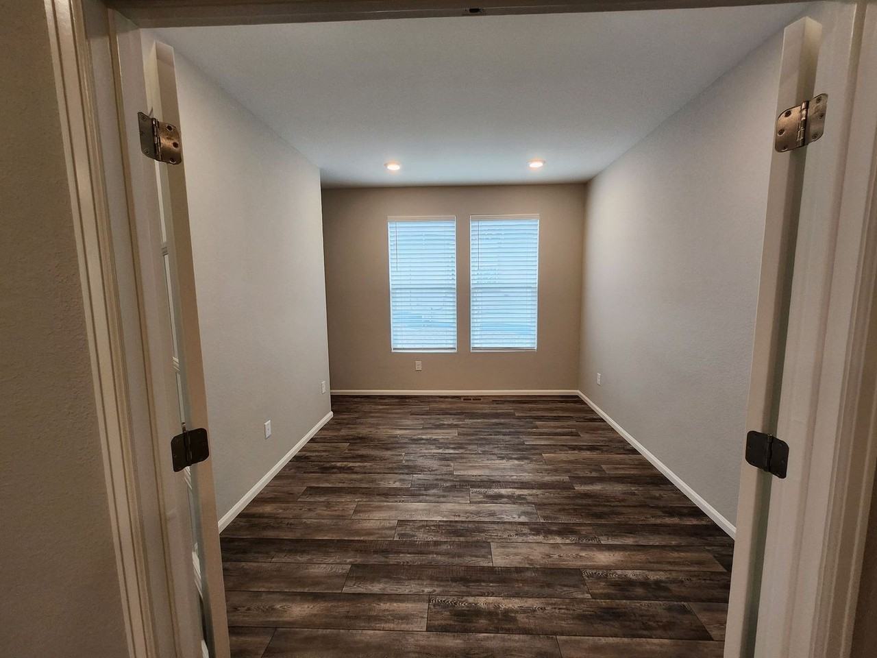 4070 Hidden Gulch Rd - Photo 6 of 30