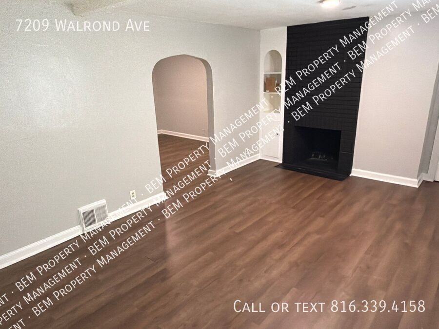7209 Walrond Ave - Photo 3 of 12