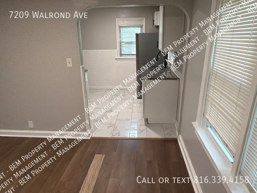 7209 Walrond Ave - Photo 7 of 12