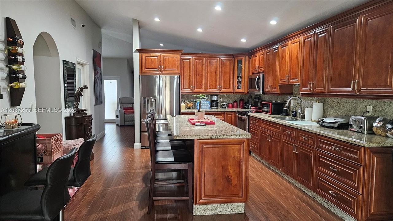 17124 Sw 143rd Pl #NA - Photo 4 of 20