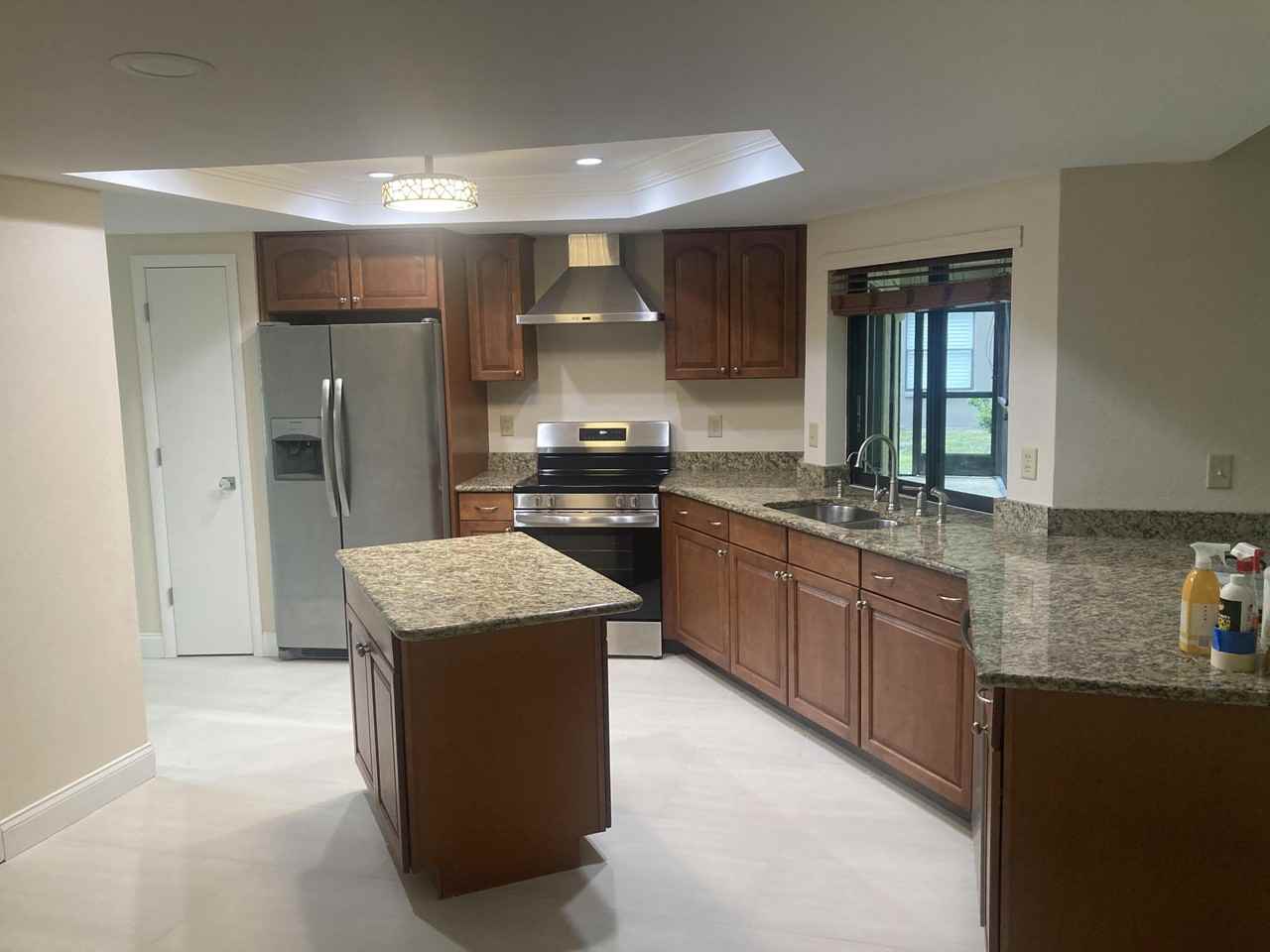 3214 Glenridge Dr #NA - Photo 3 of 18