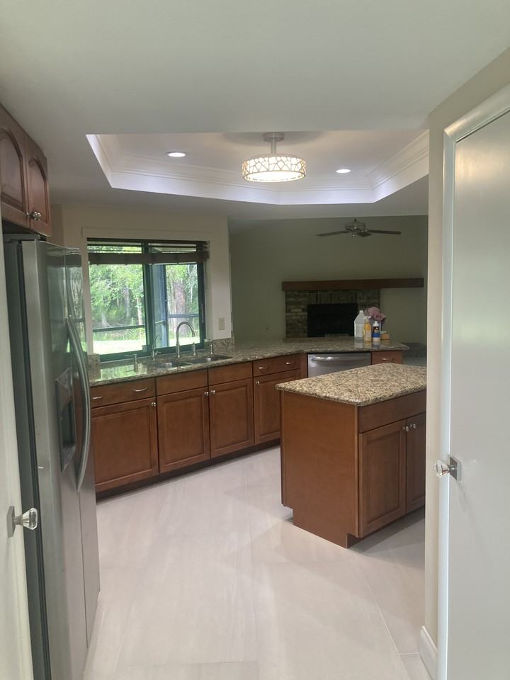 3214 Glenridge Dr #NA - Photo 4 of 18