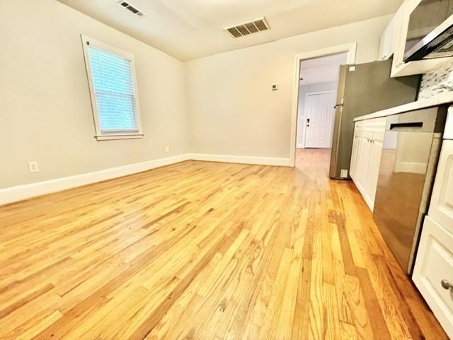 310 Winston St #C - Photo 5 of 18