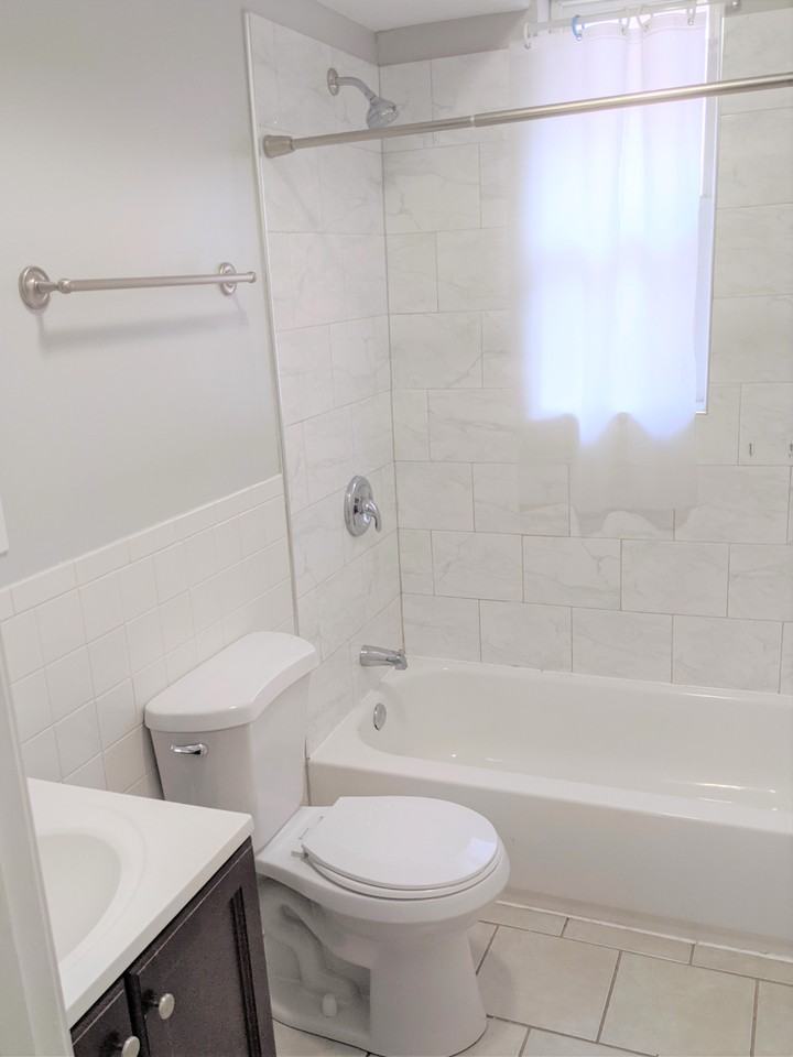 3704 Hereford St #2N - Photo 6 of 8