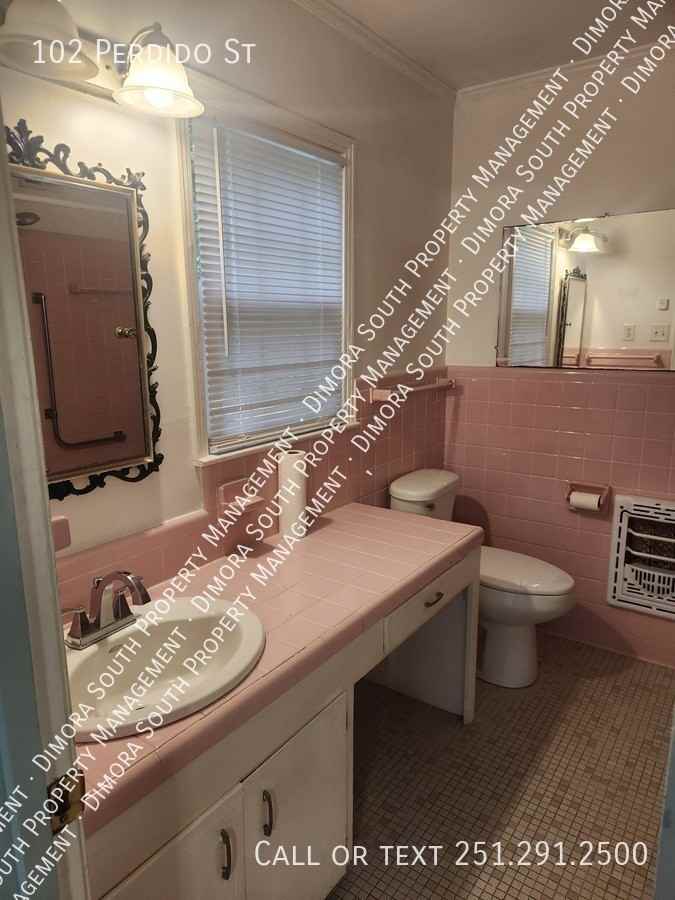102 Perdido St - Photo 6 of 17