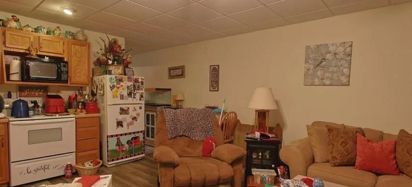200 Woods Ln #2