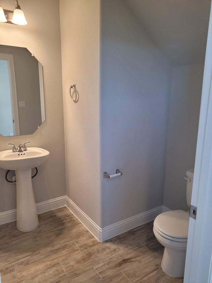 120 Free Stone Dr #NA - Photo 4 of 44