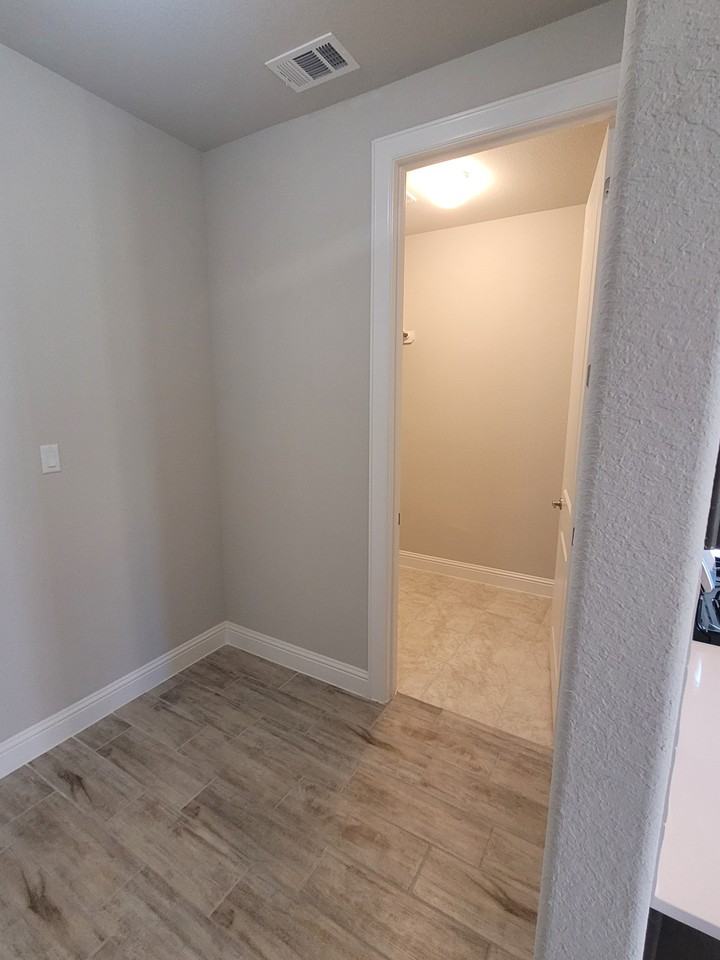 120 Free Stone Dr #NA - Photo 6 of 44