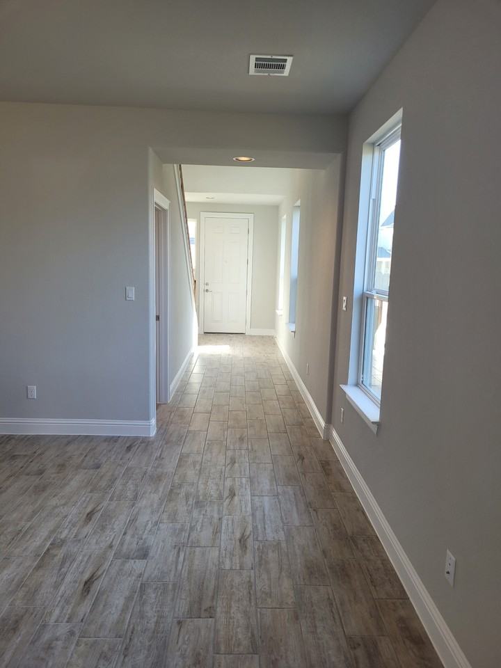 120 Free Stone Dr #NA - Photo 7 of 44
