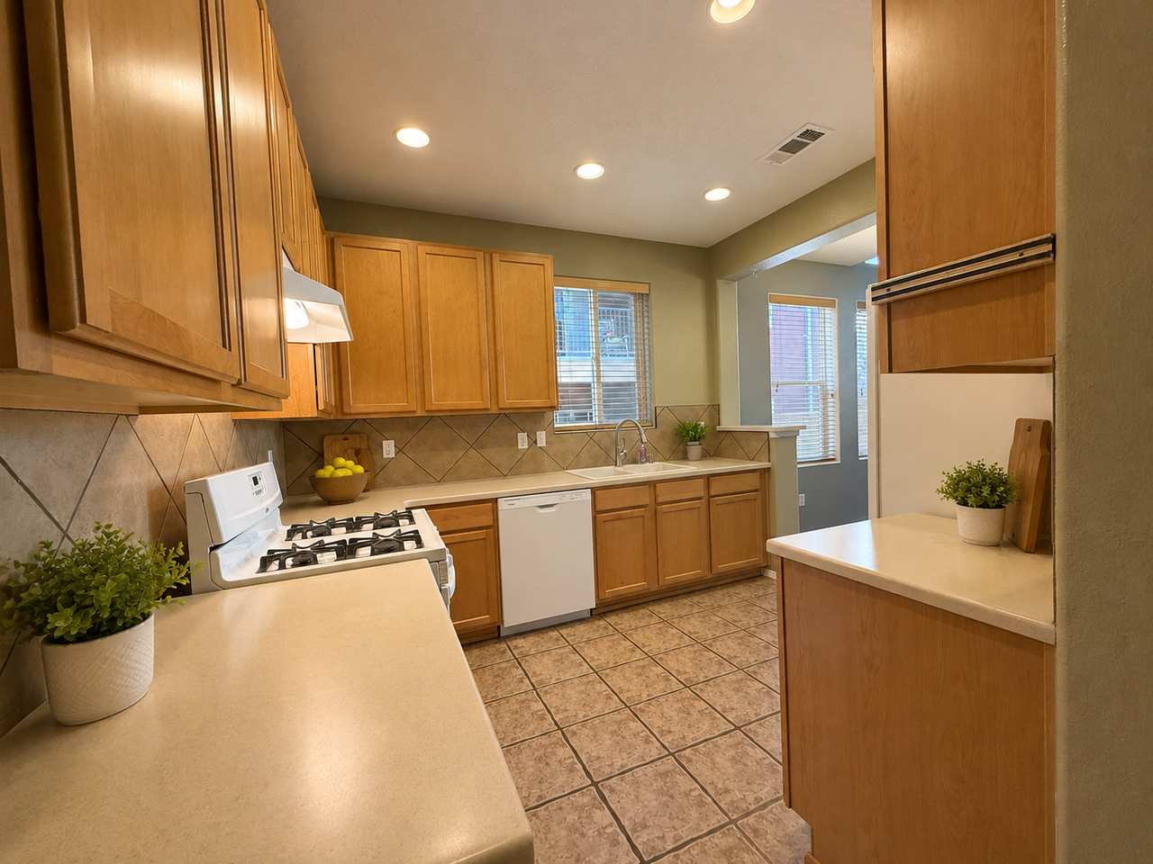 4358 San Benito St #A - Photo 5 of 15