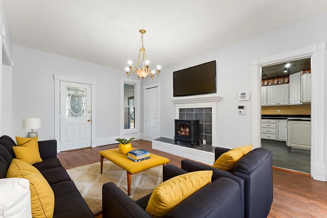 557 Chicago St #NA - Photo 4 of 19