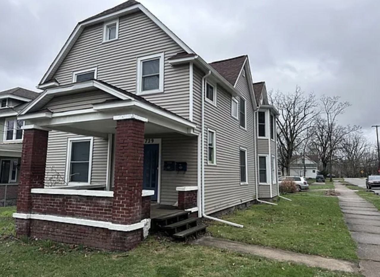 729 College Ave Ne - Photo 2 of 22