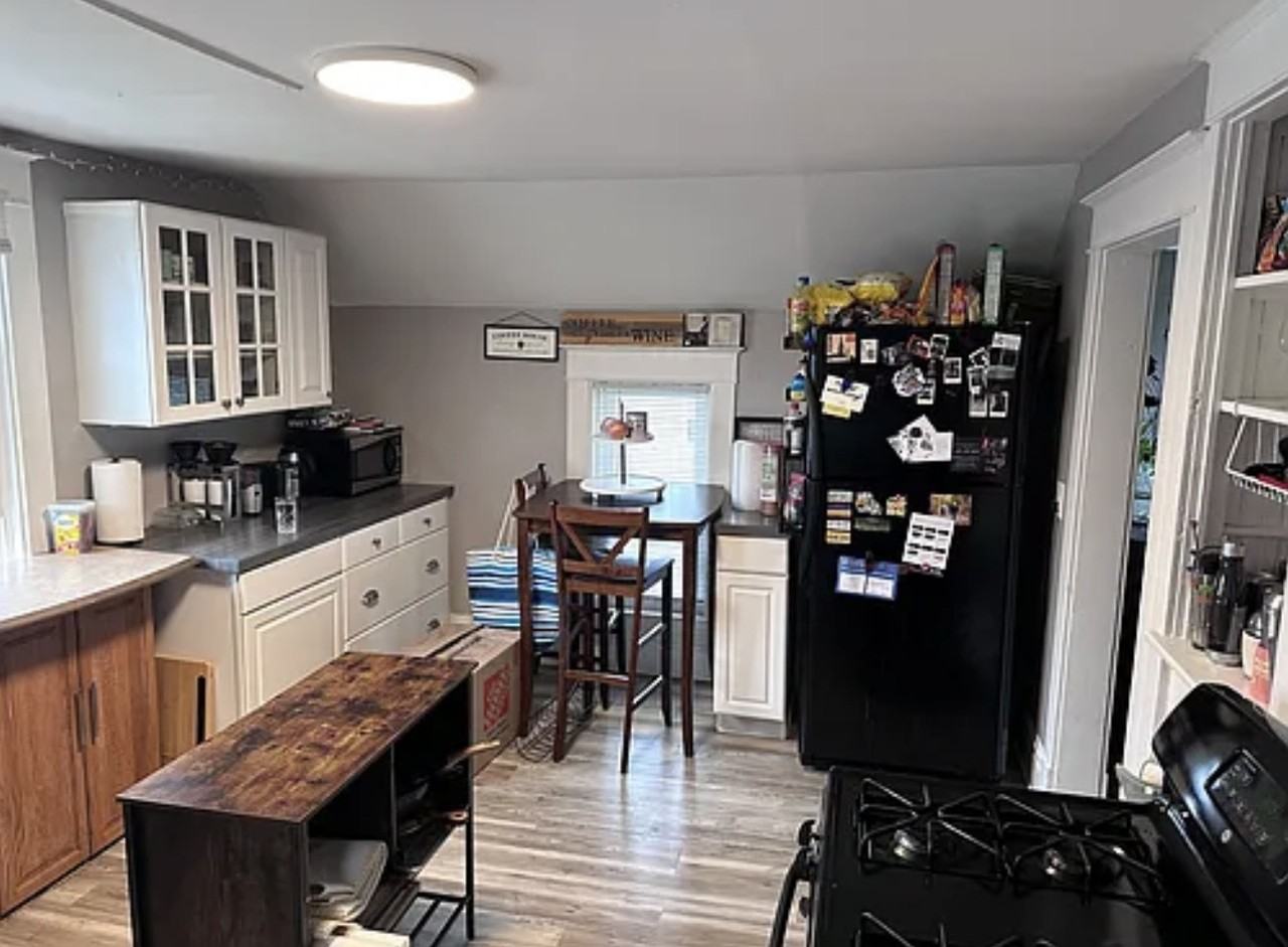 729 College Ave Ne - Photo 6 of 22