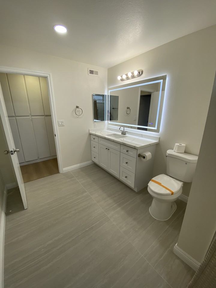 5460 Pine Ave #NA - Photo 4 of 22