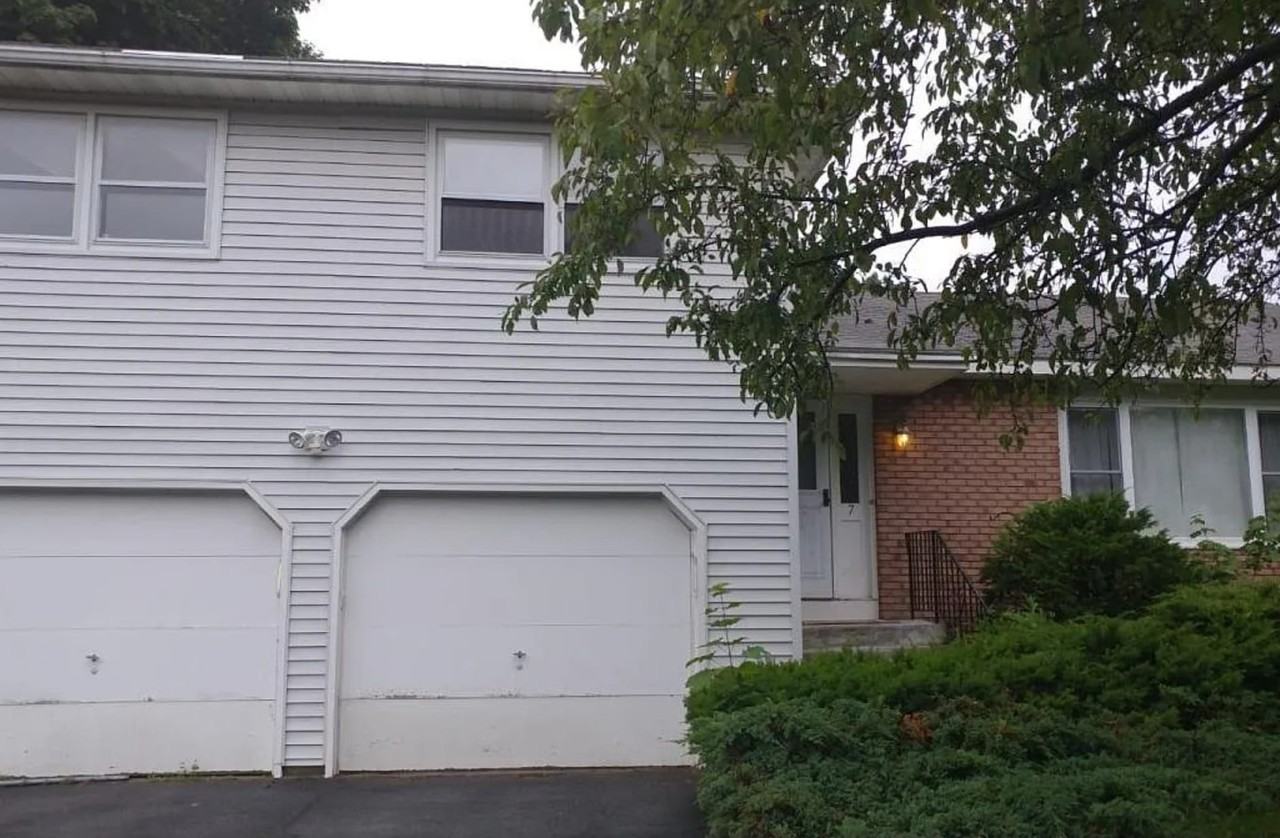 7 Longwood Dr #NA - Photo 5 of 20