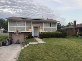 3262 E Hudson St #NA - Photo 1 of 1