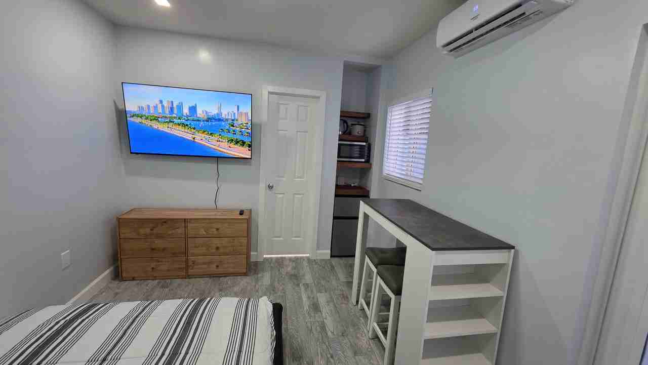 3740 Sw 40th St #NA - Photo 7 of 8