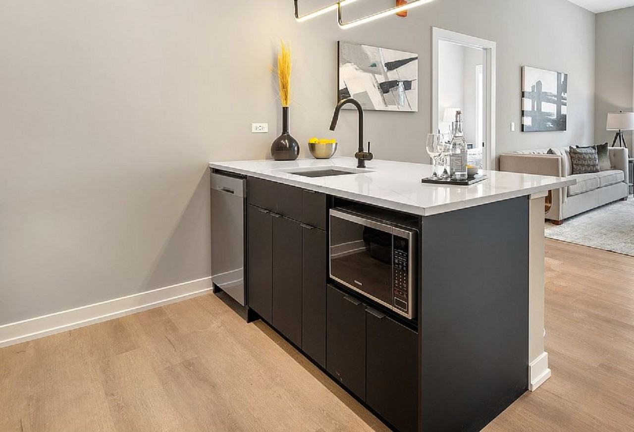 400 Ne 12th Ave #701 - Photo 3 of 10