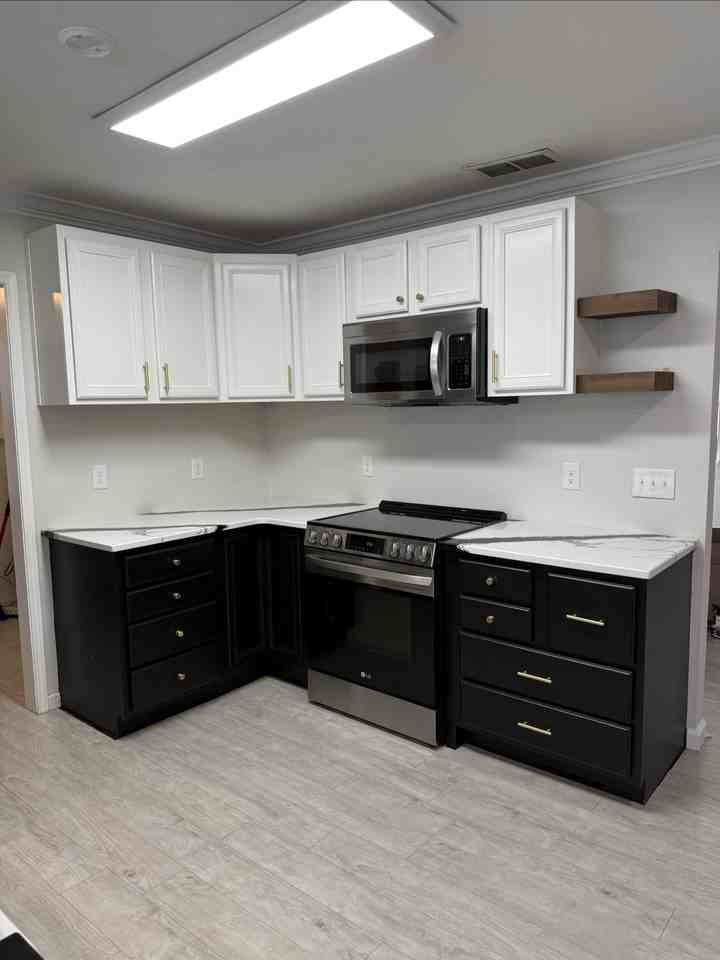 47 Kings Ct #NA - Photo 3 of 24