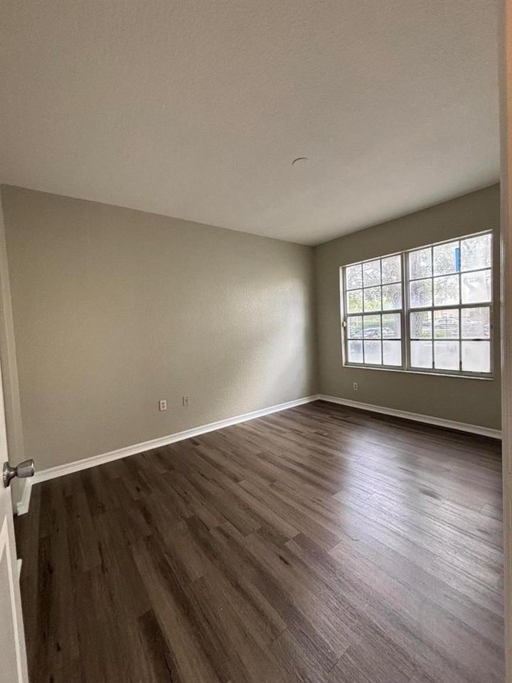 2412 Belmont Lane #2412 - Photo 6 of 8