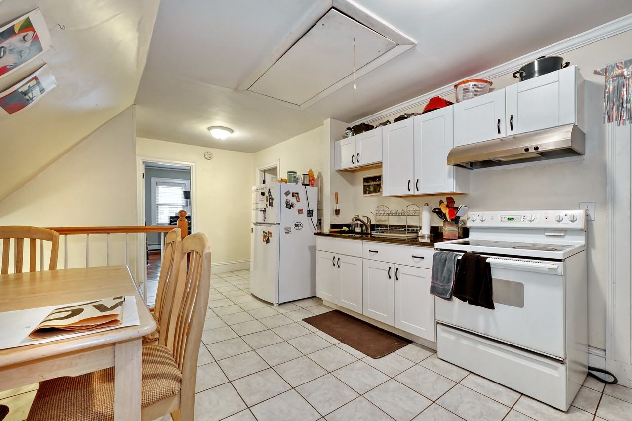 645 Washington St #3 - Photo 6 of 14