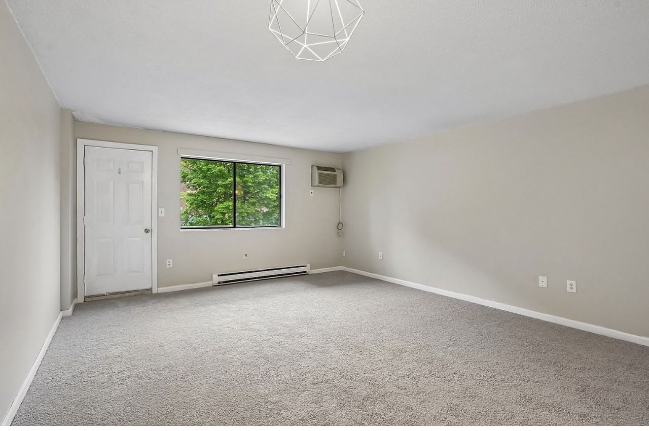 10 Rutledge St #2H - Photo 3 of 9