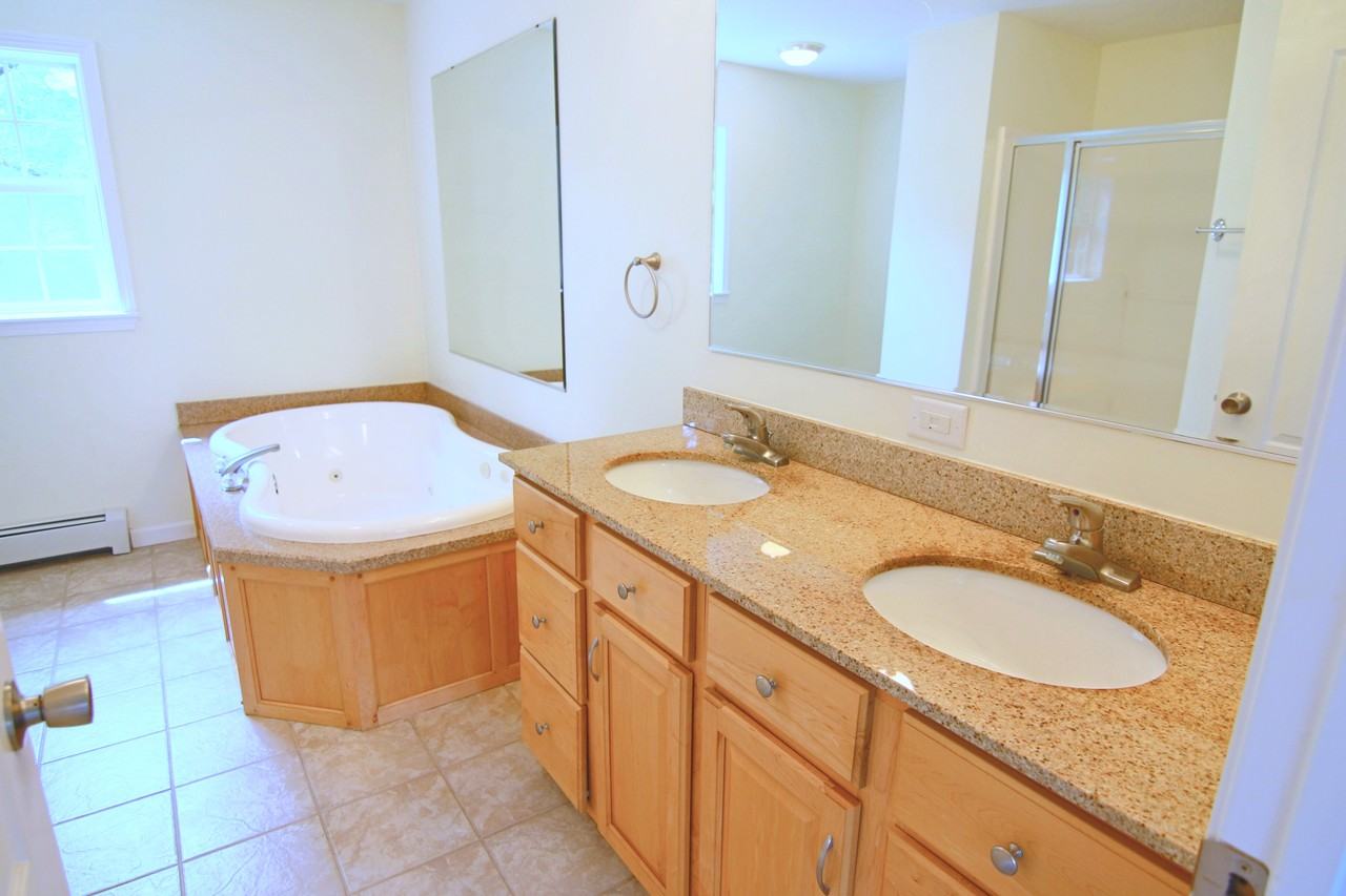 248 Colchester Rd #NA - Photo 5 of 20