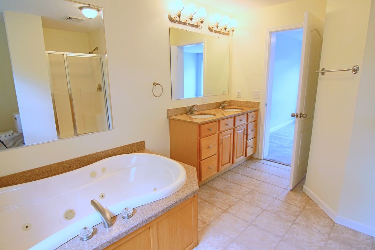 248 Colchester Rd #NA - Photo 6 of 20