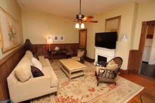 147 E Chestnut St #3 - Photo 1 of 1