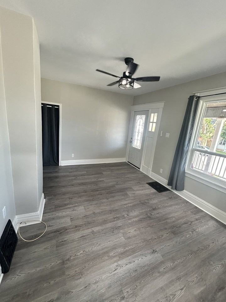 4571 Sixth Ave - Photo 3 of 9
