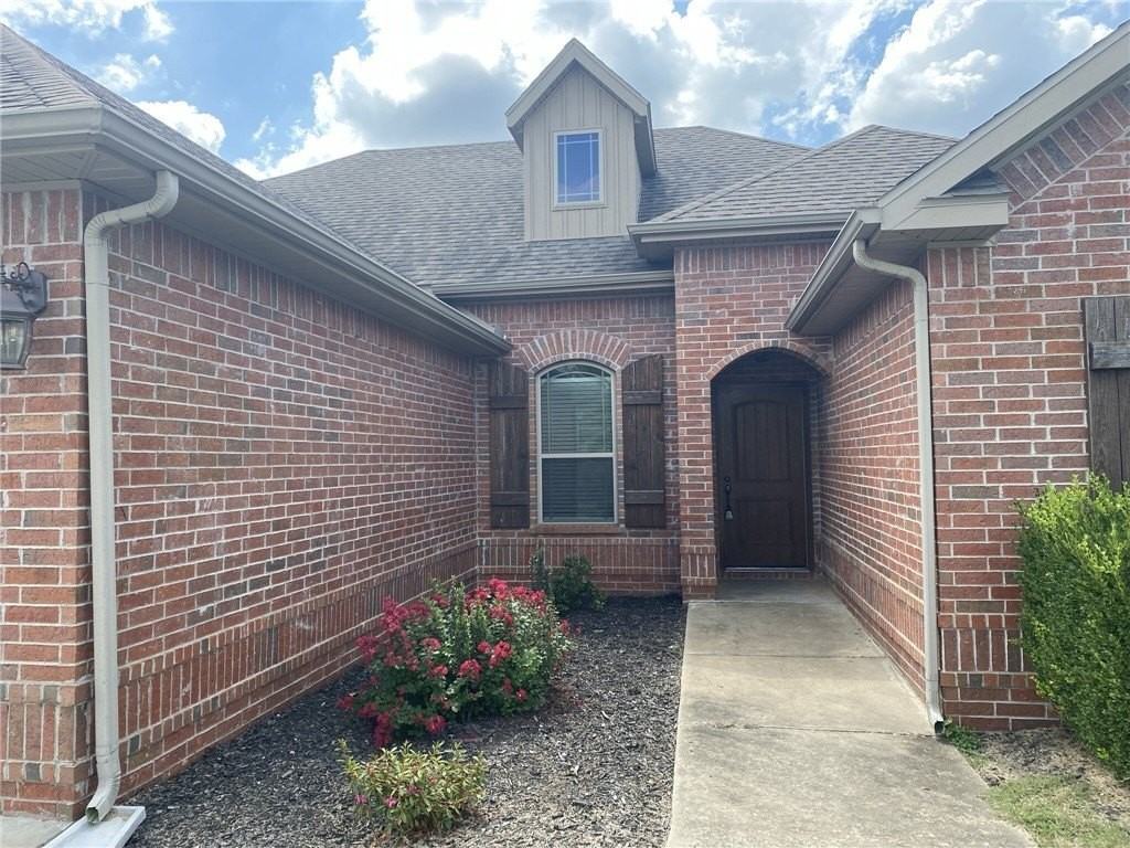 6202 W Sage Dr - Photo 3 of 35