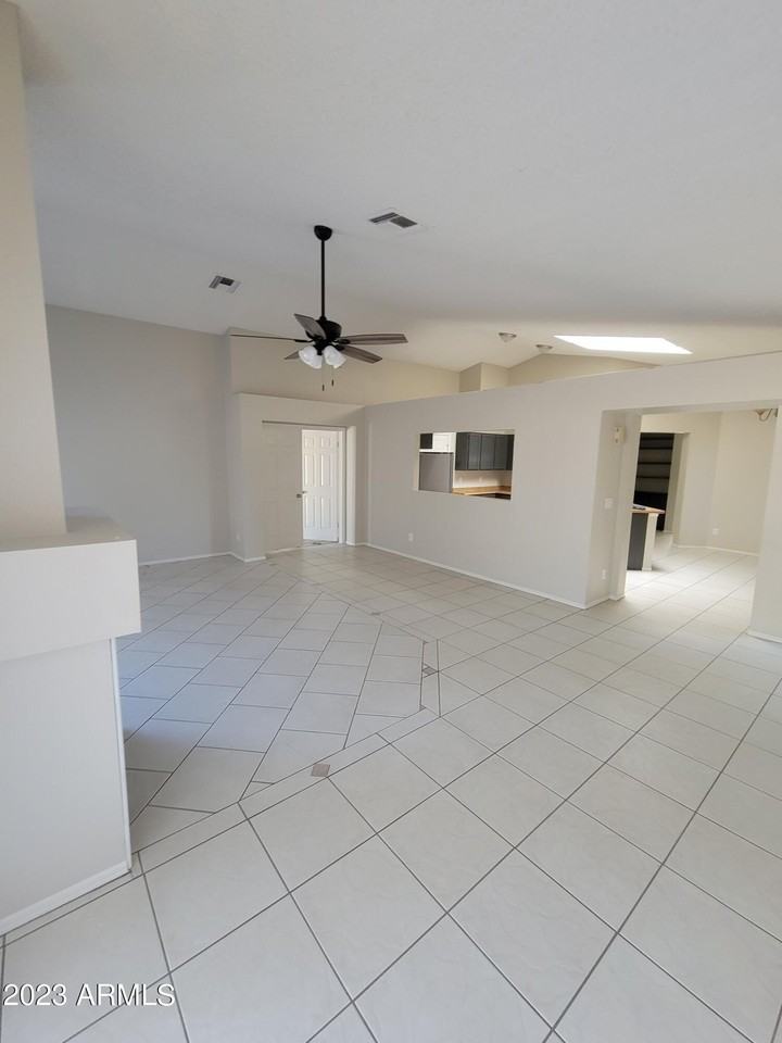 6320 W Shaw Butte Dr - Photo 7 of 27