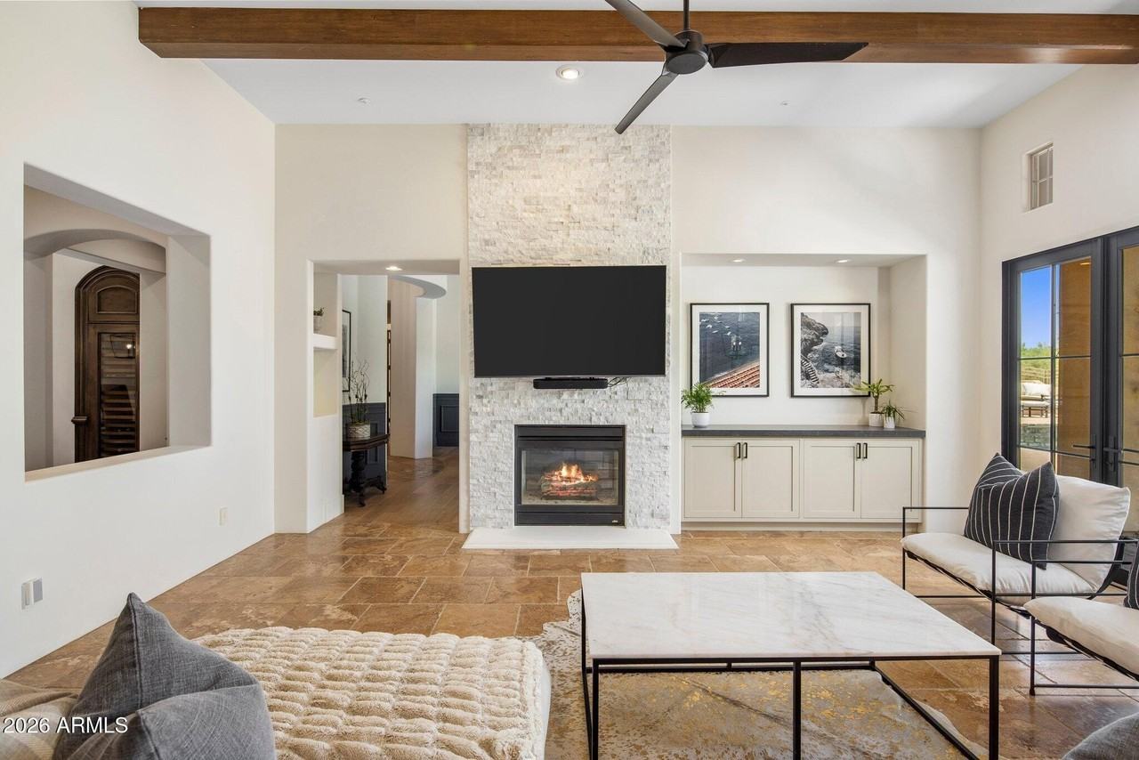 8184 E Wingspan Way - Photo 7 of 47